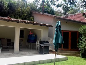 3 Bed House in Highway Gardens