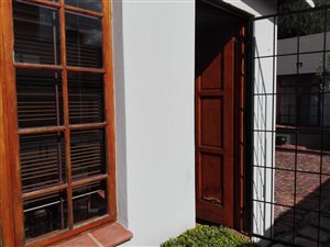 1 Bed Garden Cottage in Westdene