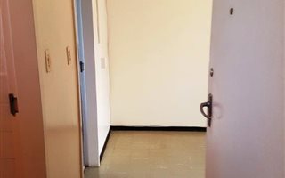1 Bedroom Apartment in Krugersdorp Central