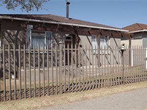 3 Bed House in Krugersdorp West