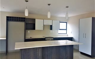 2 Bedroom Duplex in Broederstroom