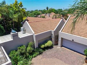 3 Bedroom House in Silver Lakes Golf Estate