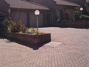 3 Bed Duplex in Atholl Gardens