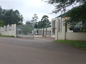 120 m² Commercial space in Waterfall