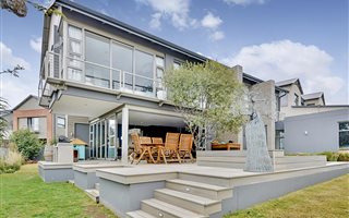 4 Bedroom House in Helderfontein Estate
