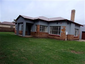 3 Bed House in Glenvarloch