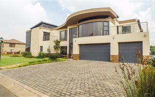 4 Bedroom House in Ebotse Estate