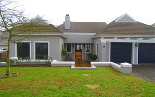 2 Bedroom House in Zevenwacht