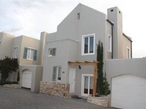 3 Bed House in Nooitgedacht Estate