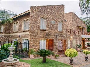 5 Bed House in Bougainvillea Estate