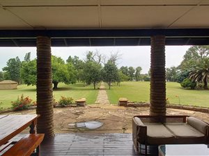 3.8 ha Smallholding in Northdene