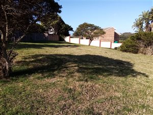 892 m² Land available in Kaysers Beach