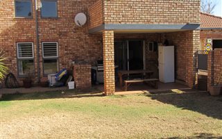 2 Bedroom Townhouse in Lyttelton