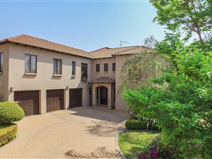 4 Bed House in Glen Erasmia