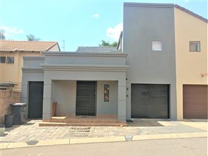 3 Bed House in Hennopspark
