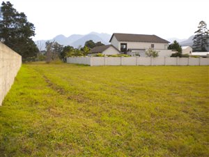 735 m² Land available in Die Bult