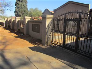 4 Bed House in Vanderbijlpark CW2