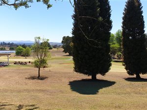 2.8 ha Land available in Howick