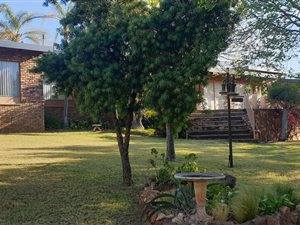 11.7 ha Farm in Hughes