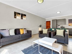 2 Bed Townhouse in Blue Hills