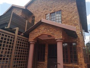3 Bed Townhouse in Geelhoutpark