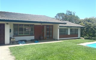 3 Bedroom House in Athlone Park