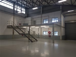 400 m² Industrial space in Airport Industria
