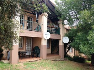 1 Bed Townhouse in Rietvalleirand