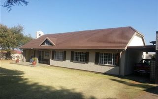 3 Bedroom House in Farrar Park