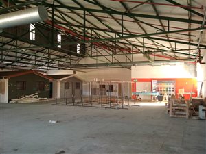 2300 m² Industrial space in Epping