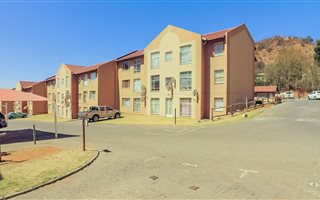 2 Bedroom Townhouse in Alan Manor