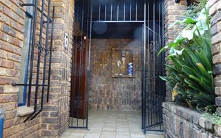 3 Bedroom House in Bronberrick
