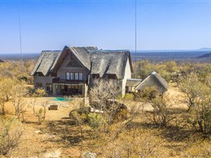 7 Bed House in Mabalingwe Nature Reserve
