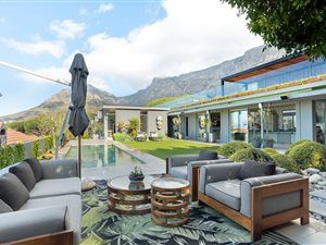 6 Bed House in Higgovale