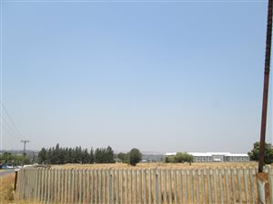 2 ha Land available in Halfway House