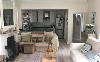 2.5 Bedroom House in Rondebosch