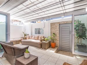 3 Bed Townhouse in Green Point