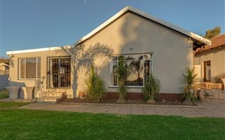4 Bedroom House in Breaunanda
