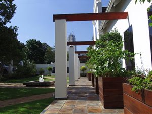 295 m² Commercial space in Parkmore