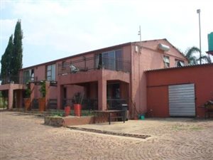 5.5 ha Farm in Rietfontein