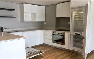 1 Bedroom Apartment in Waterfront