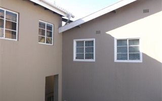 3 Bedroom House in Woodhurst