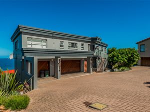 7 Bed House in Herolds Bay