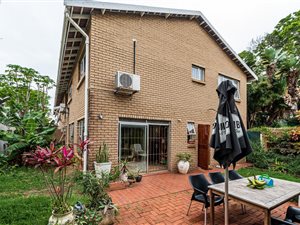 3 Bed Apartment in Glenwood
