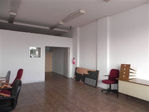 80 m² Commercial space in Sunford