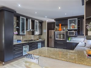 3 Bed House in Meerensee