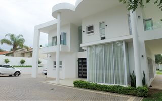 5 Bedroom House in La Lucia