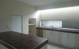 2 Bedroom Townhouse in Elspark