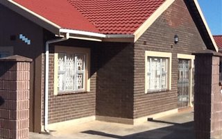 4 Bedroom House in Inanda