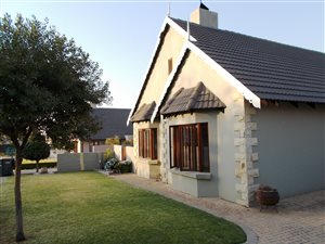 2 Bed House in Candlewoods Estate